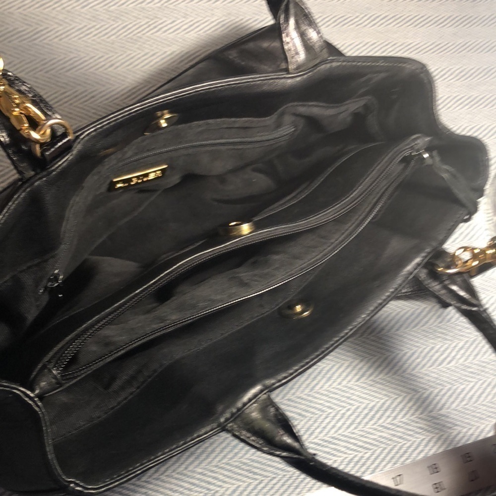 ETIENNE AIGNER VINTAGE BLACK LEATHER CROSSBODY 15" X 7" X 2 1/2" PREWORN - Picture 14 of 16